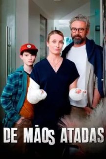 De Mãos Atadas